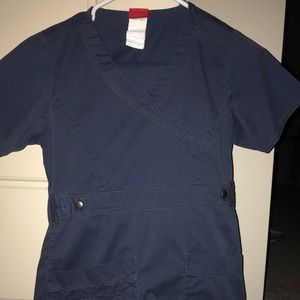 Scrub set